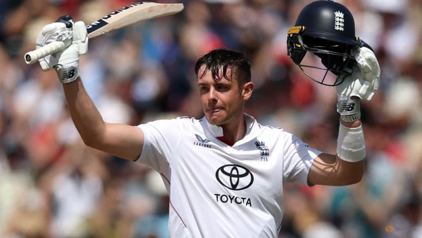 England's Smith and Brook Shine with Centuries, but Collapse Hands India 244-Run Lead