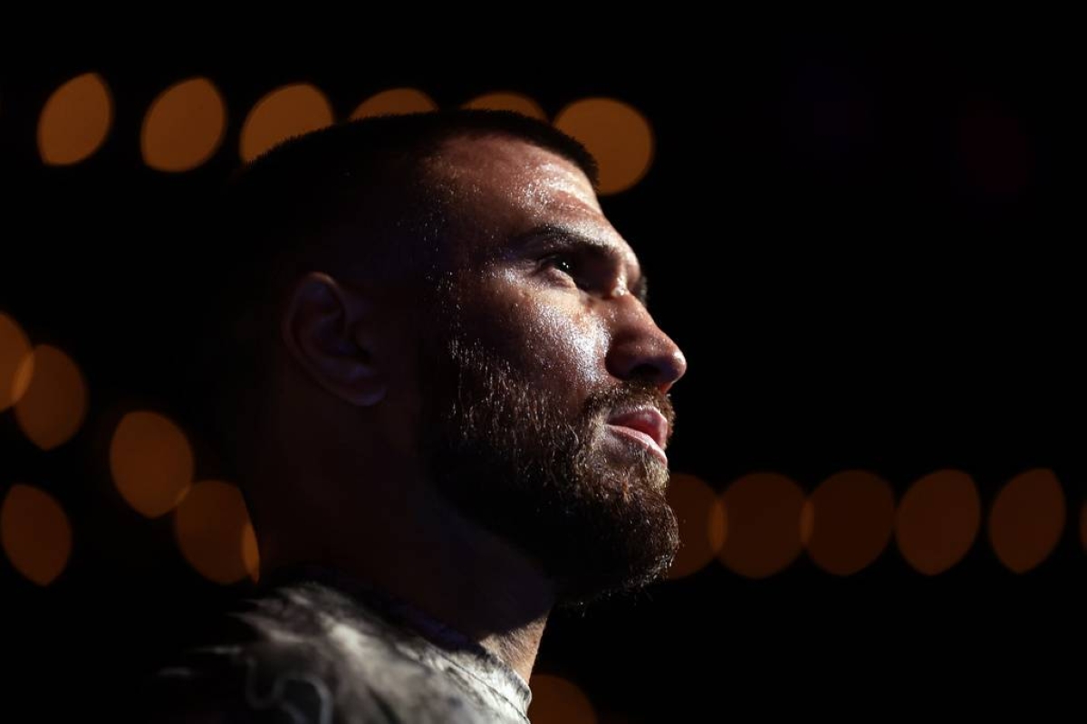 Vasiliy Lomachenko Hangs Up His Gloves: A Legendary Boxing Career Ends