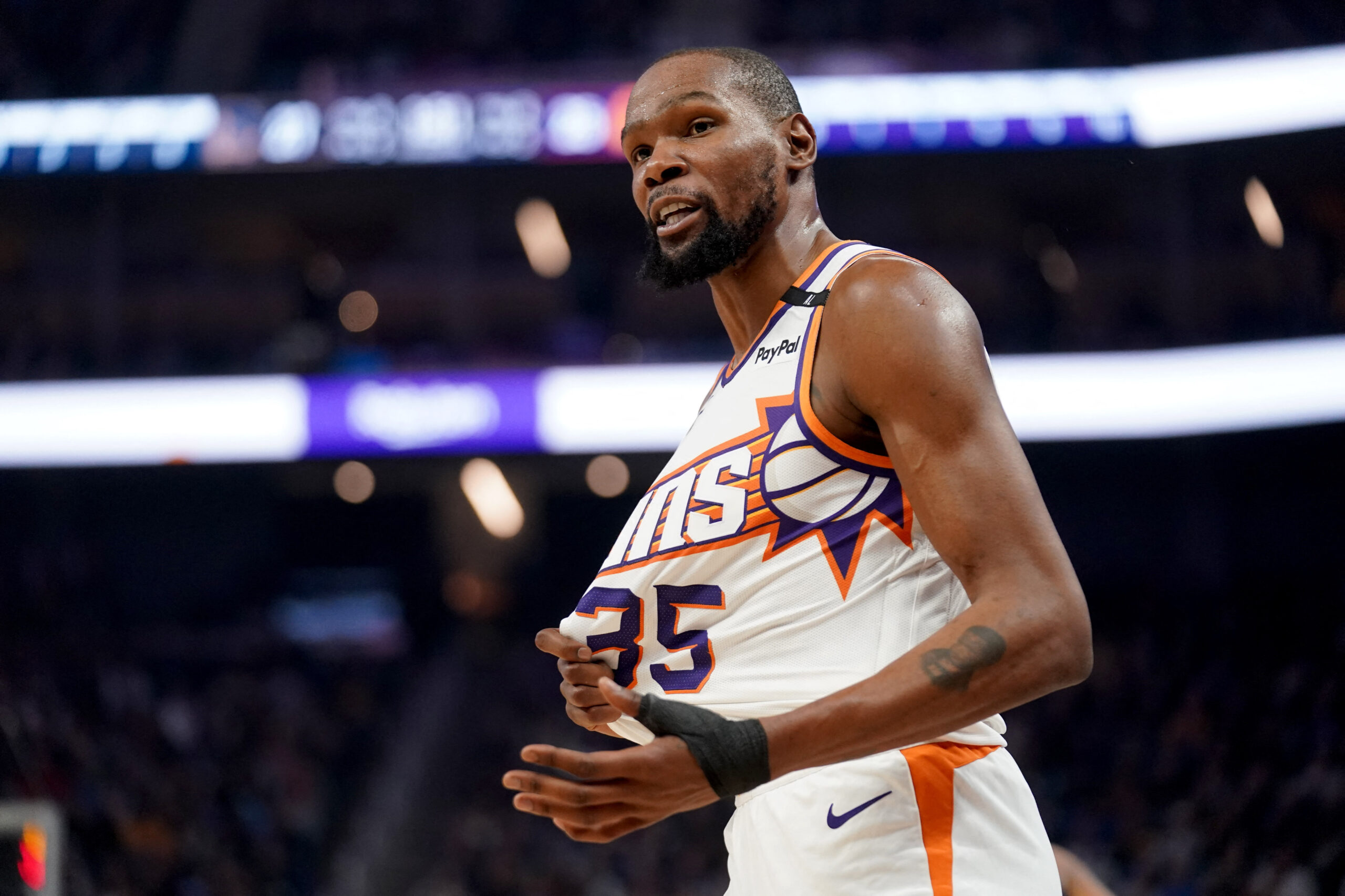 Phoenix Suns Explore Trade Scenarios for Kevin Durant Amidst NBA Interest