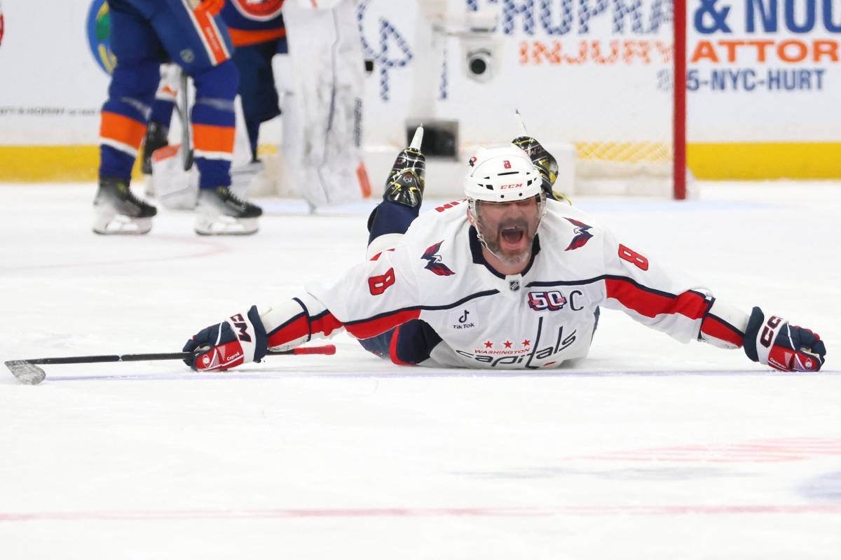 Ovechkin Surpasses Gretzky's Record with 895th NHL Goal