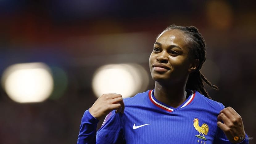 Marie-Antoinette Katoto Joins OL Lyonnes from PSG in Major Transfer Move