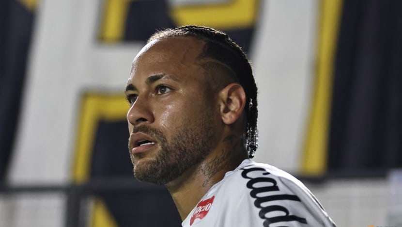 Neymar's Frustration Boils Over After Controversial Goal Disallowed in Santos Defeat