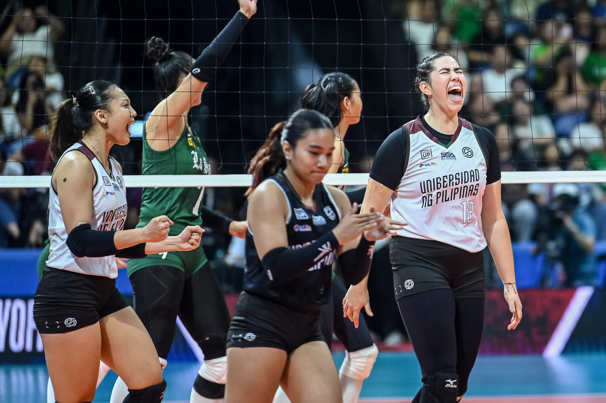 Doering and Olango Propel UP Fighting Maroons to Stunning Victory, Keeping Final Four Dreams Alive