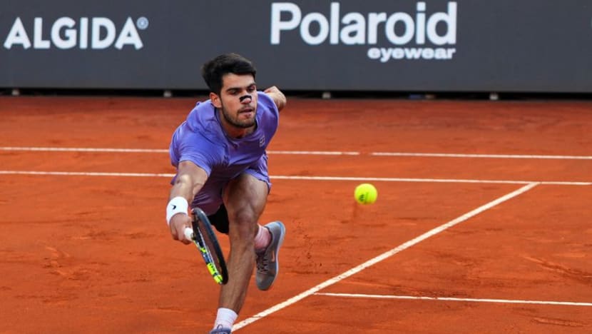 Alcaraz Triumphs Over Sinner in Rome, Sets Sights on French Open Defense