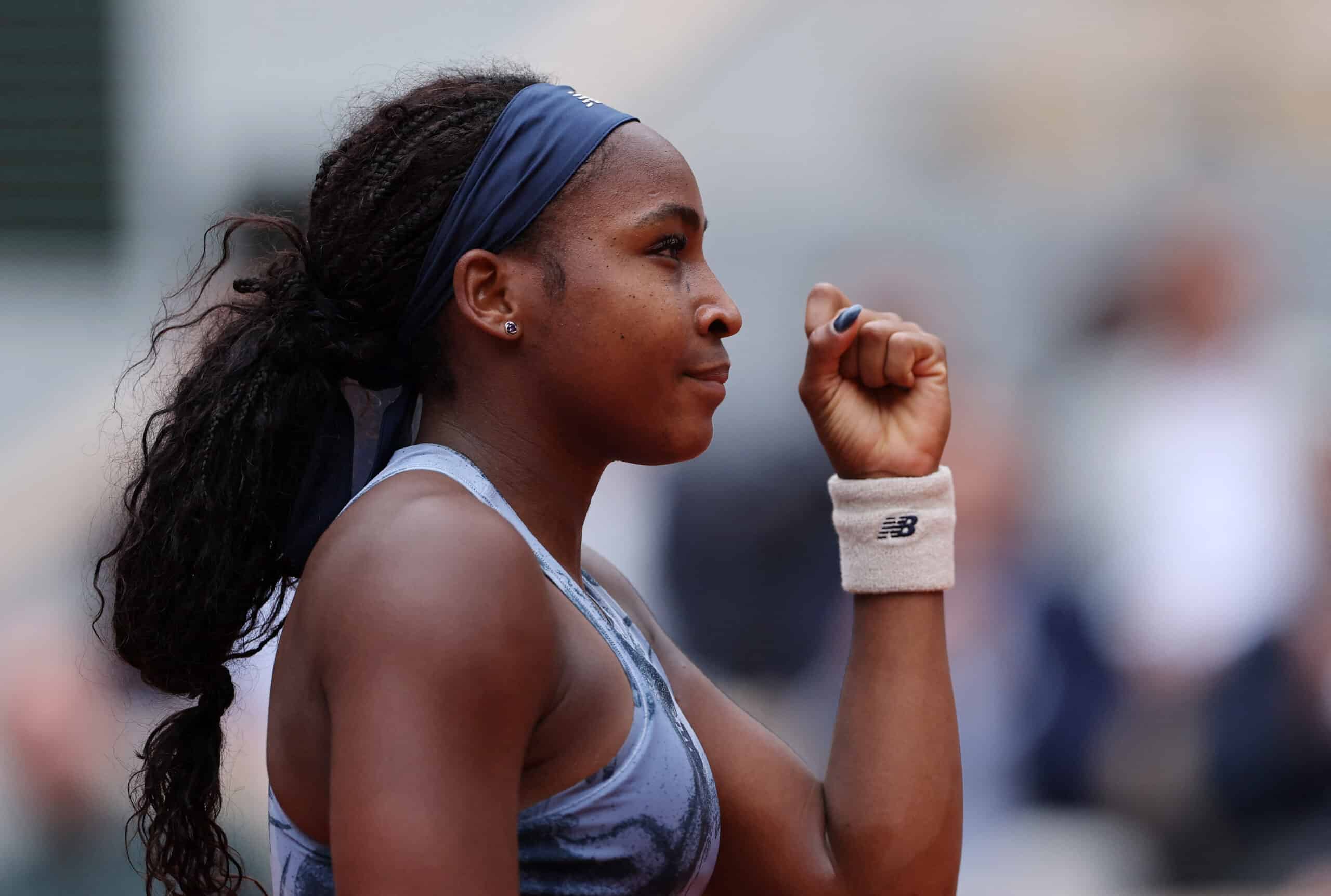 Coco Gauff Triumphs at French Open Despite Racket Mishap