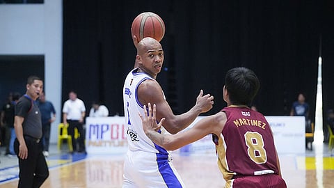 Muntinlupa Cagers Clinch Victory Over Cebu Classic with Hayes' Heroics