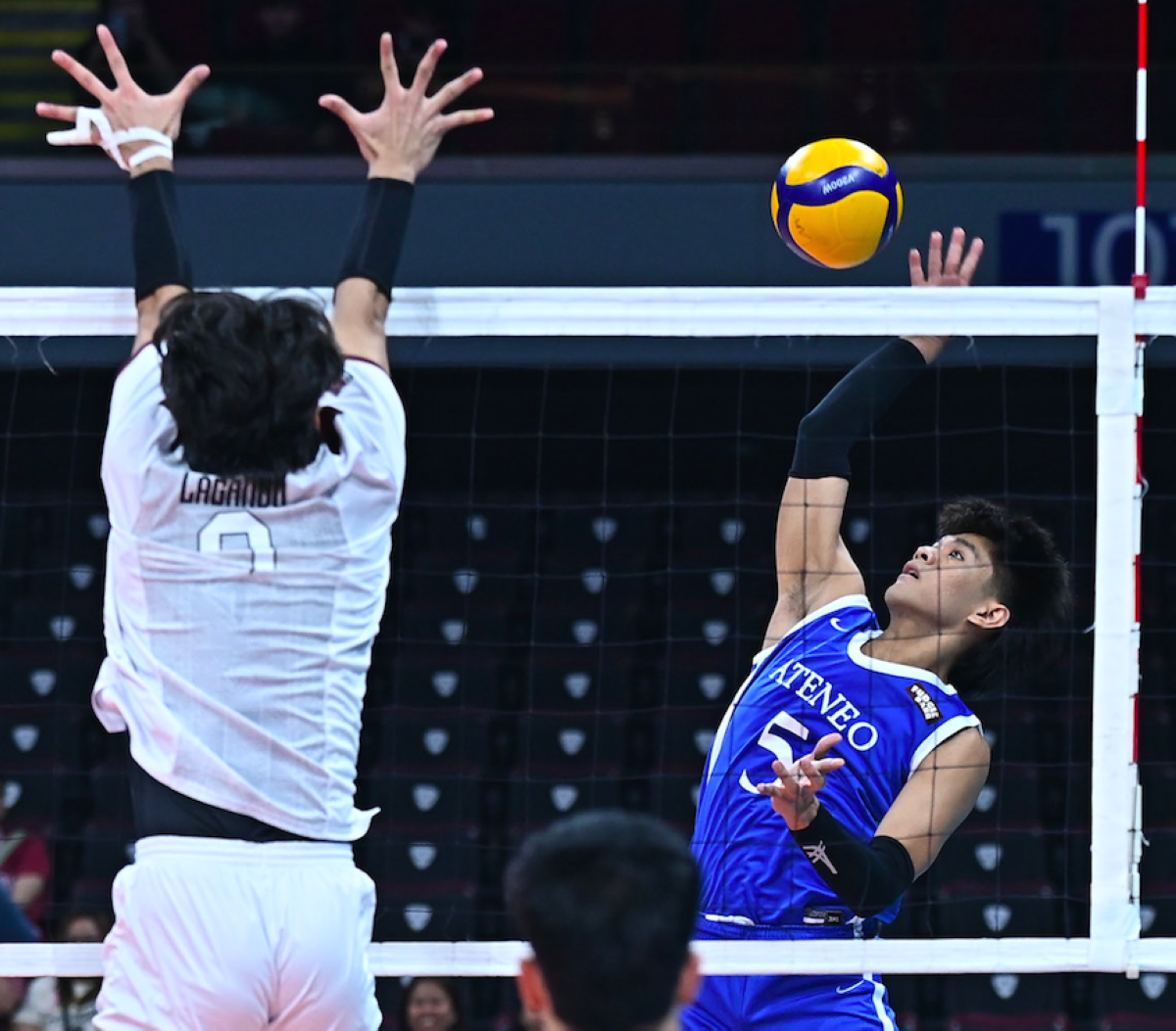 Ateneo downs up for 5th win