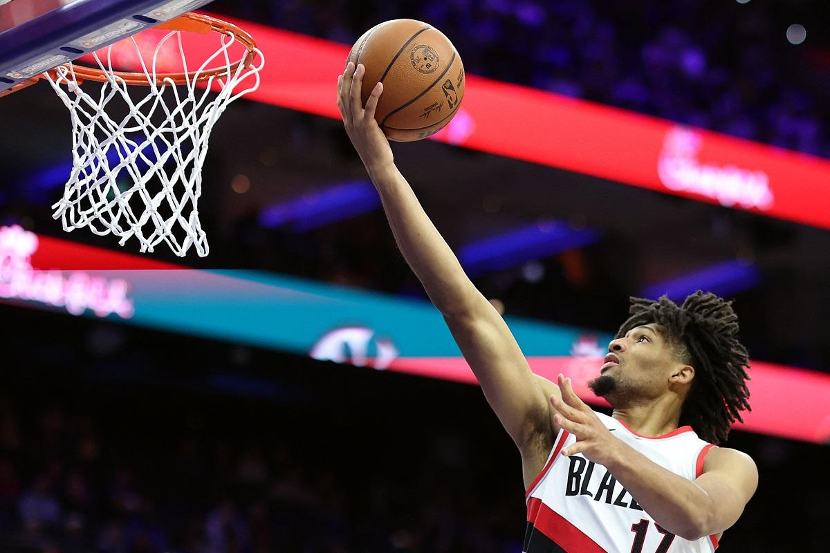 Blazers Edge Out Spurs in Final Game, Both Teams Miss Playoffs