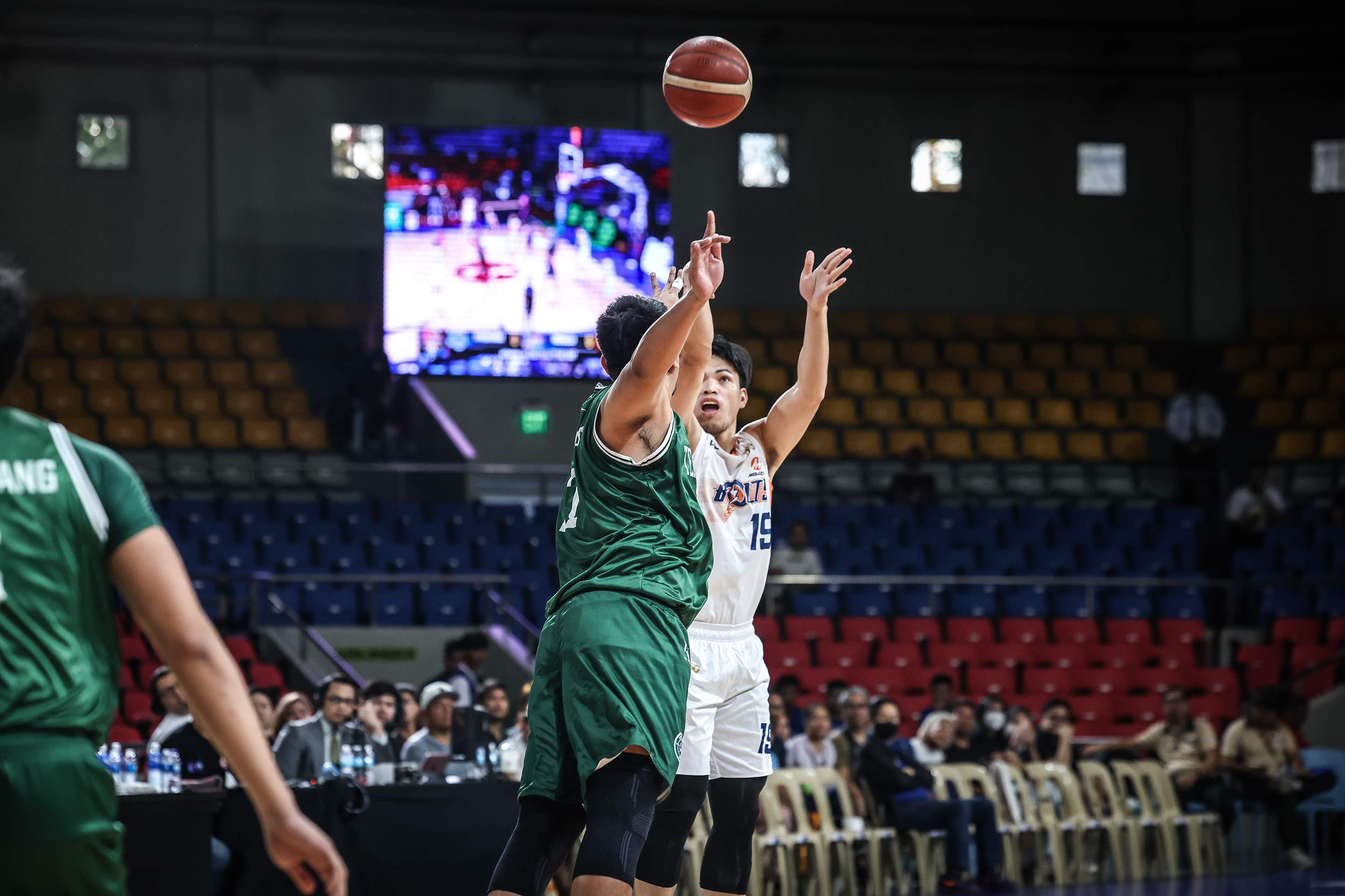 Meralco's Bench Brigade Powers Team to Dominant Victory Over Terrafirma in PBA Philippine Cup