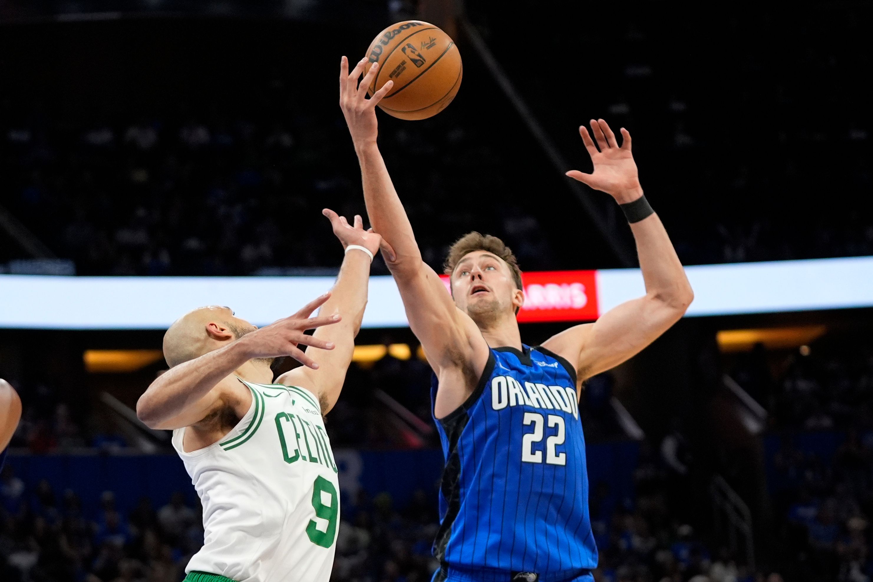 Wagner and Banchero Lead Magic to Narrow Victory Over Celtics, Series Now 2-1