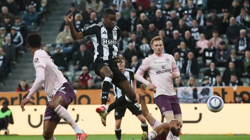 Isak's 20th Goal and Tonali's Stunner Propel Newcastle to Victory Over Brentford