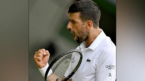 Novak Djokovic Overcomes Early Setback to Advance at Wimbledon
