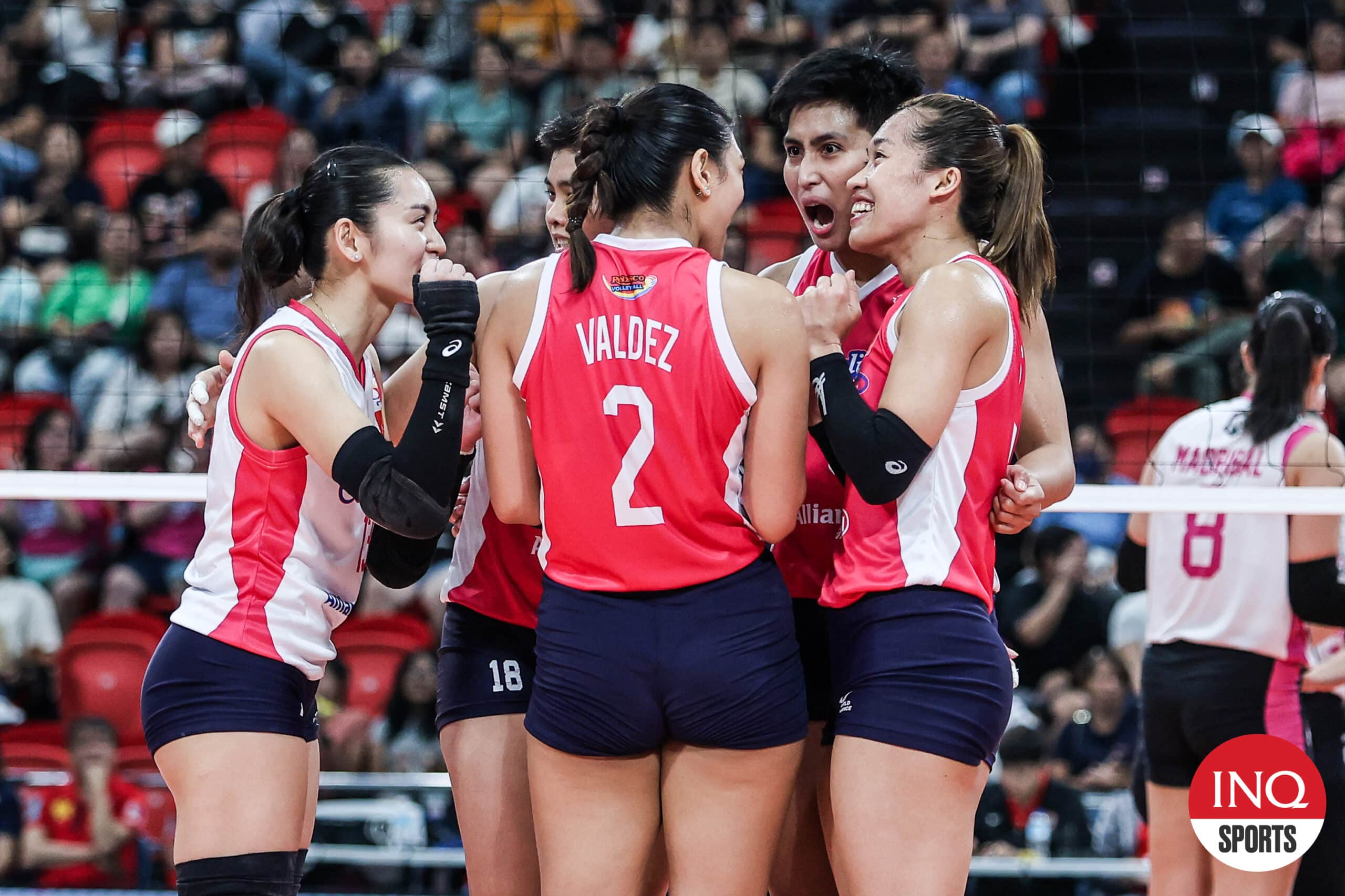 Creamline Dominates Akari in PVL Semifinals, Eyes Fifth Consecutive Title