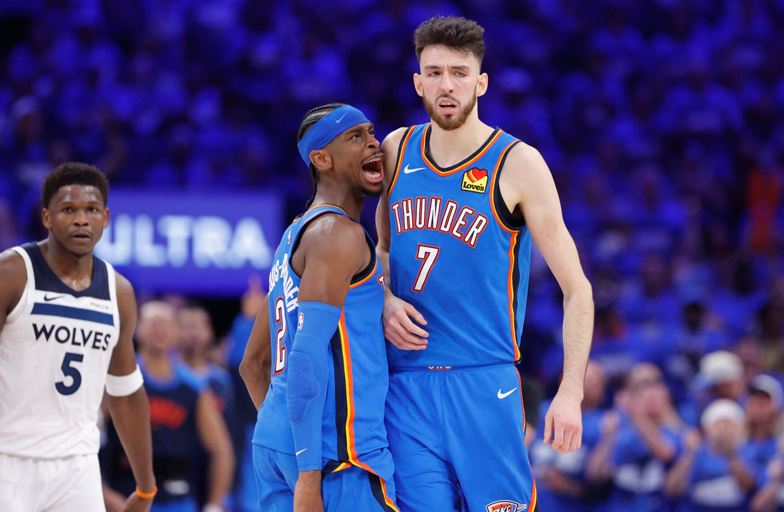 Shai Gilgeous-Alexander's 38-Point Performance Propels Thunder to 2-0 Lead Over Timberwolves