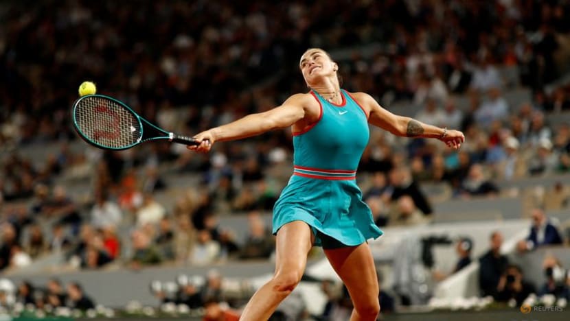 Sabalenka Overpowers Swiatek to Reach French Open Final, Sets Up Clash with Gauff