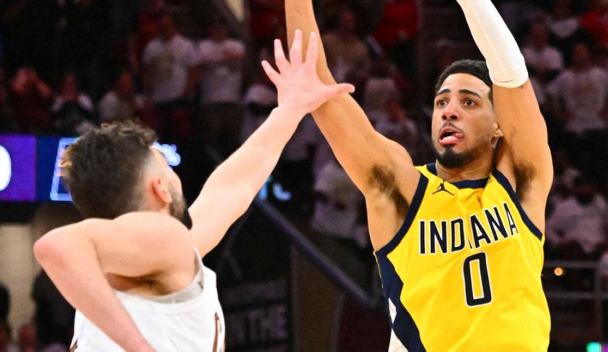 Haliburton's Last-Second Heroics Propel Pacers to 2-0 Lead Over Cavaliers