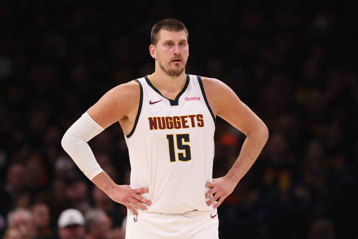 Nikola Jokic's 42-Point Game and Gordon's Clutch Three-Pointer Lead Nuggets to Shock Thunder