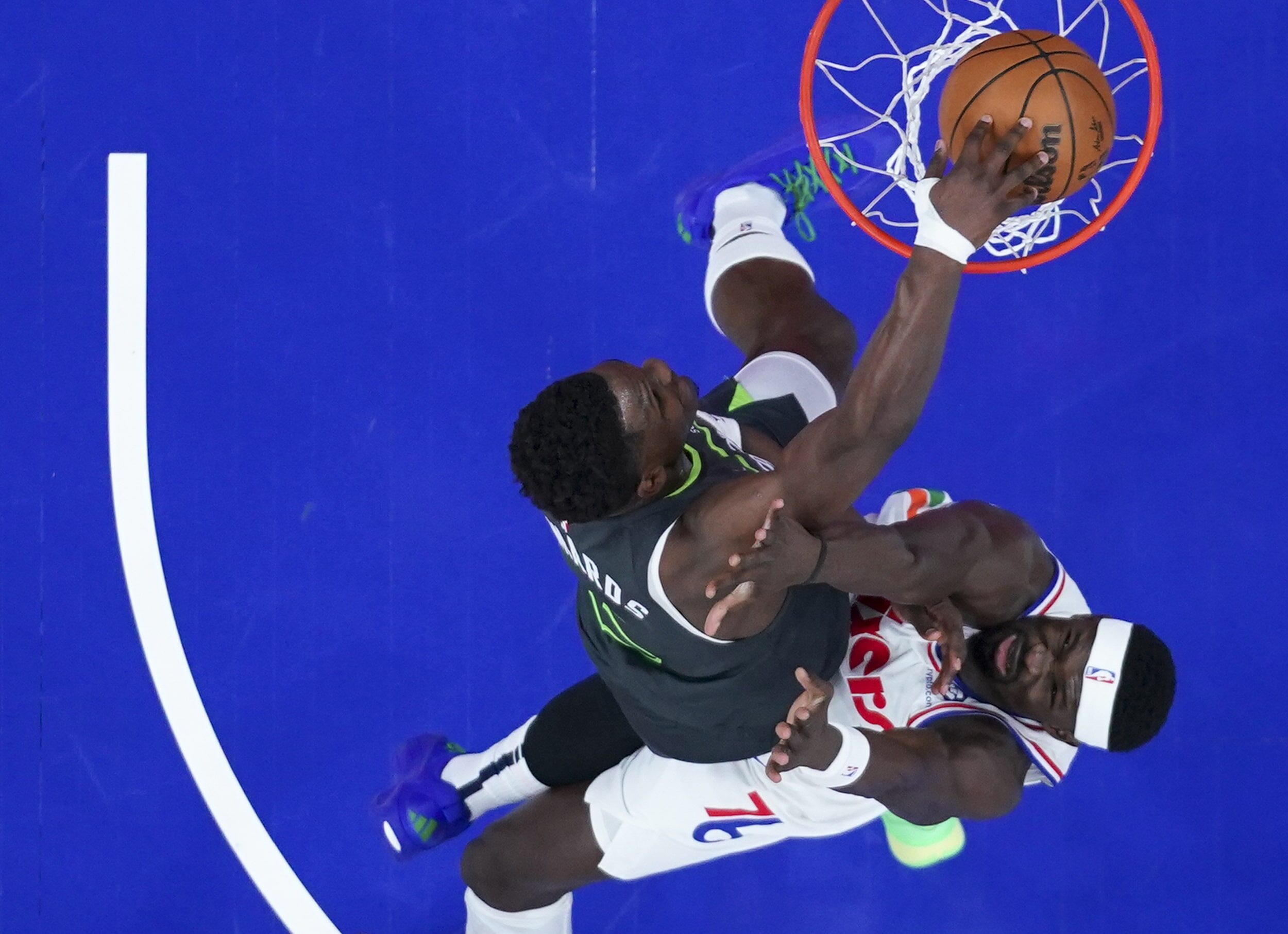 Anthony Edwards' Clutch Performance Leads Timberwolves to Narrow Victory Over 76ers