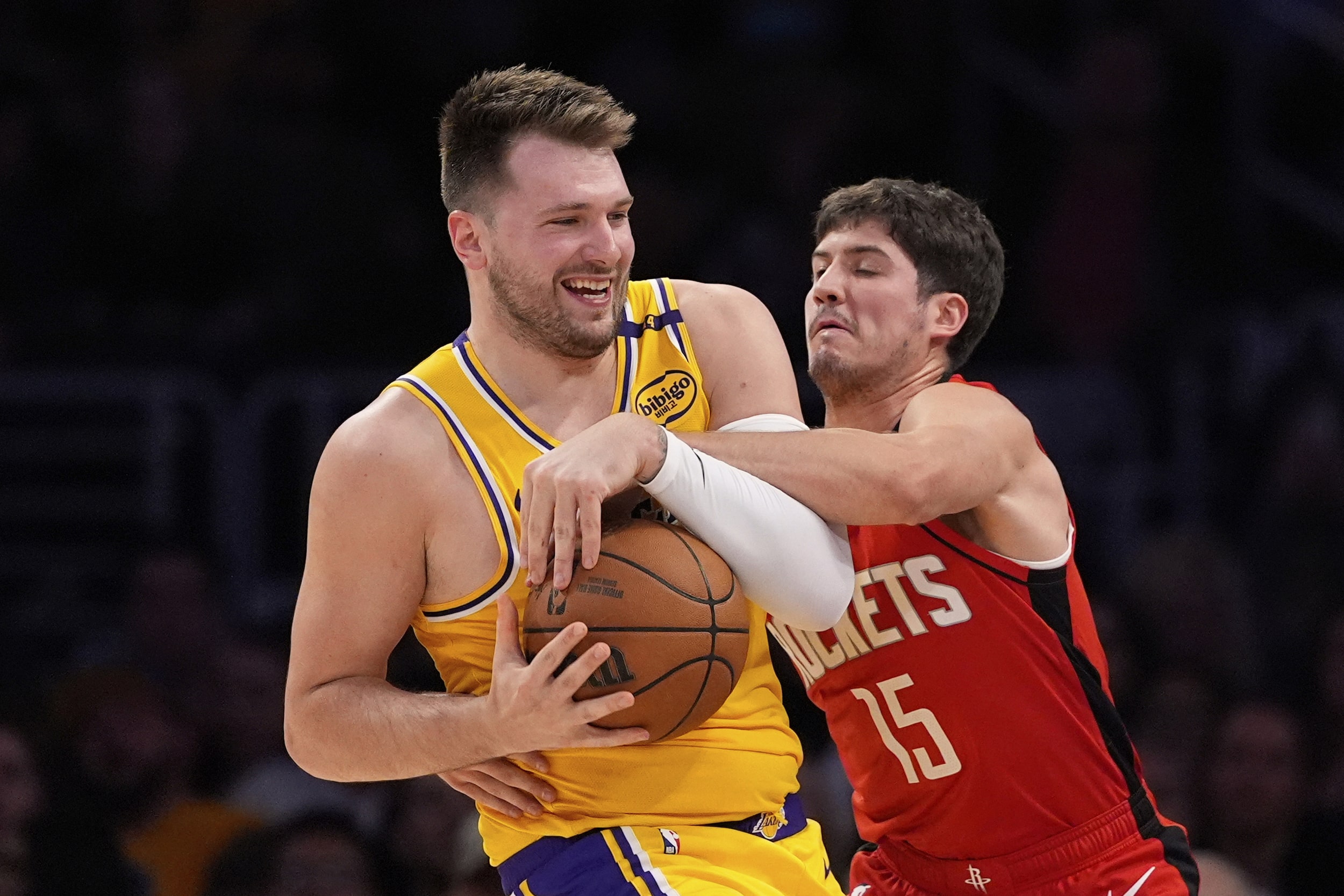 Luka Doncic's 39-Point Performance Powers Lakers to No. 3 Seed in West