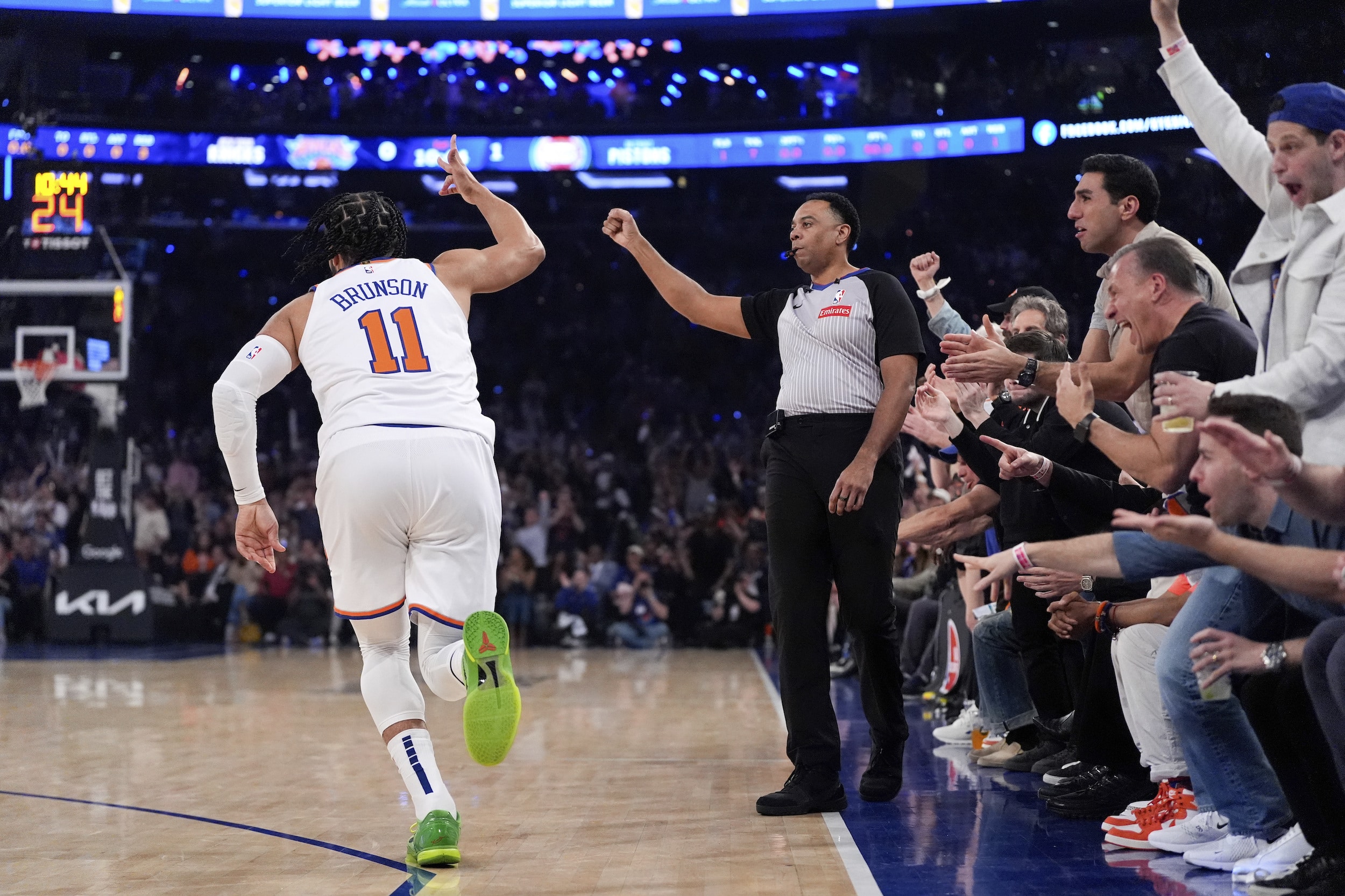 Knicks Dominate Fourth Quarter with 21-0 Run, Secure Game 1 Victory Over Pistons