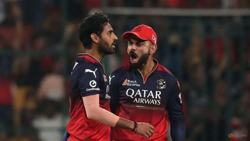 Mohammed Siraj and Jos Buttler Propel Gujarat Titans to Dominant Victory Against Royal Challengers Bengaluru in IPL Clash