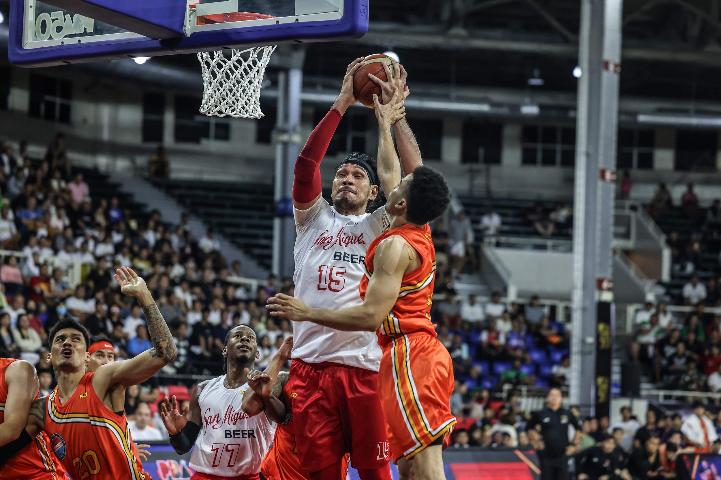 Unbeaten Magnolia and San Miguel Clash for Early PBA Philippine Cup Lead