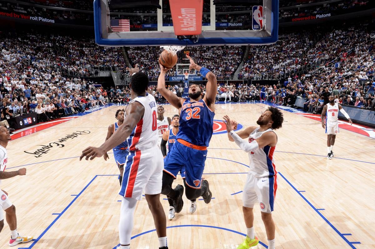 Knicks Edge Out Pistons in Thrilling NBA Playoff Clash, Take 2-1 Series Lead