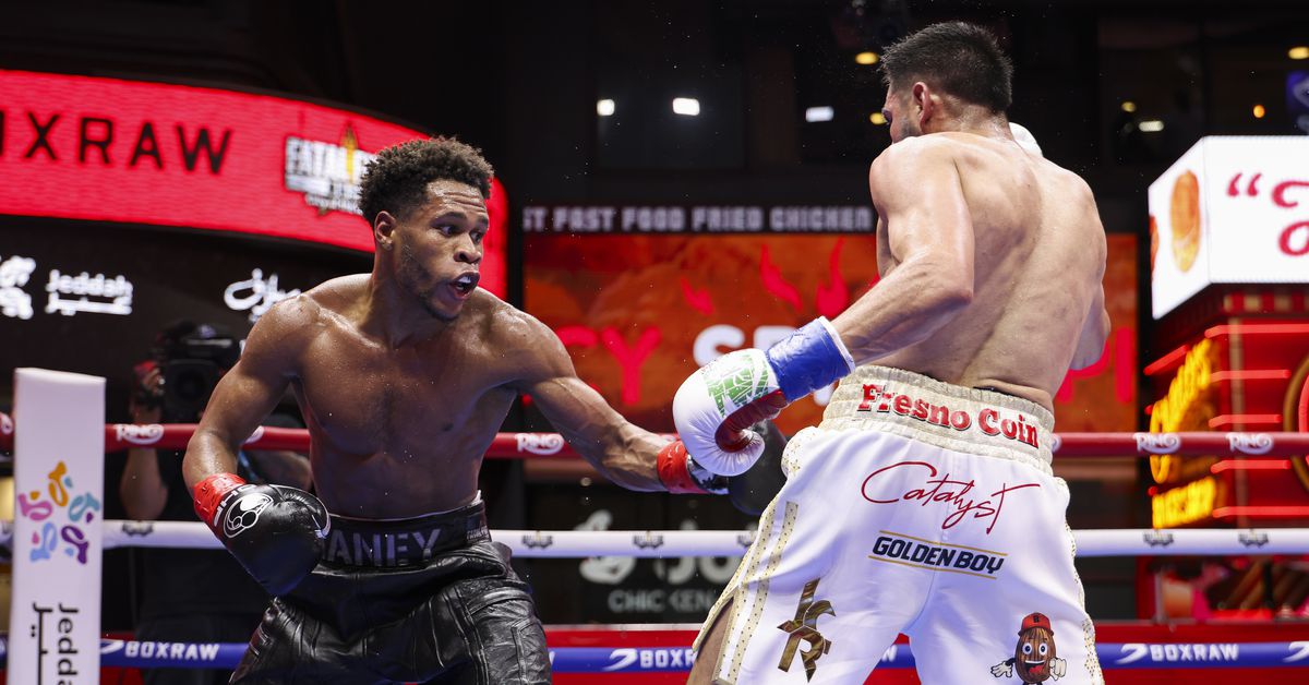 Joel Diaz Urges Devin Haney to Retire After Lackluster Performance Against Jose Ramirez