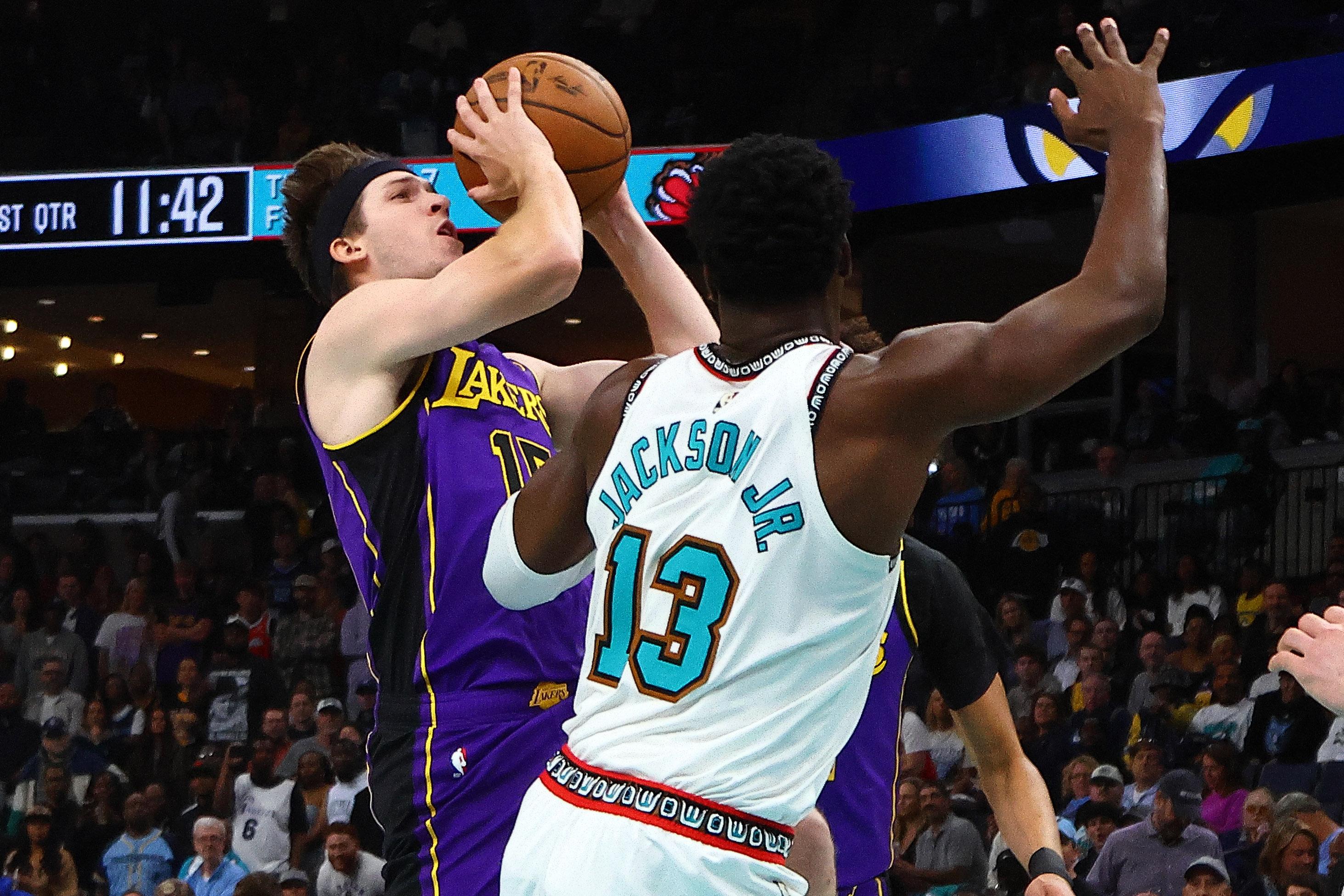 NBA: Lakers handle Grizzlies in post-Taylor Jenkins era
