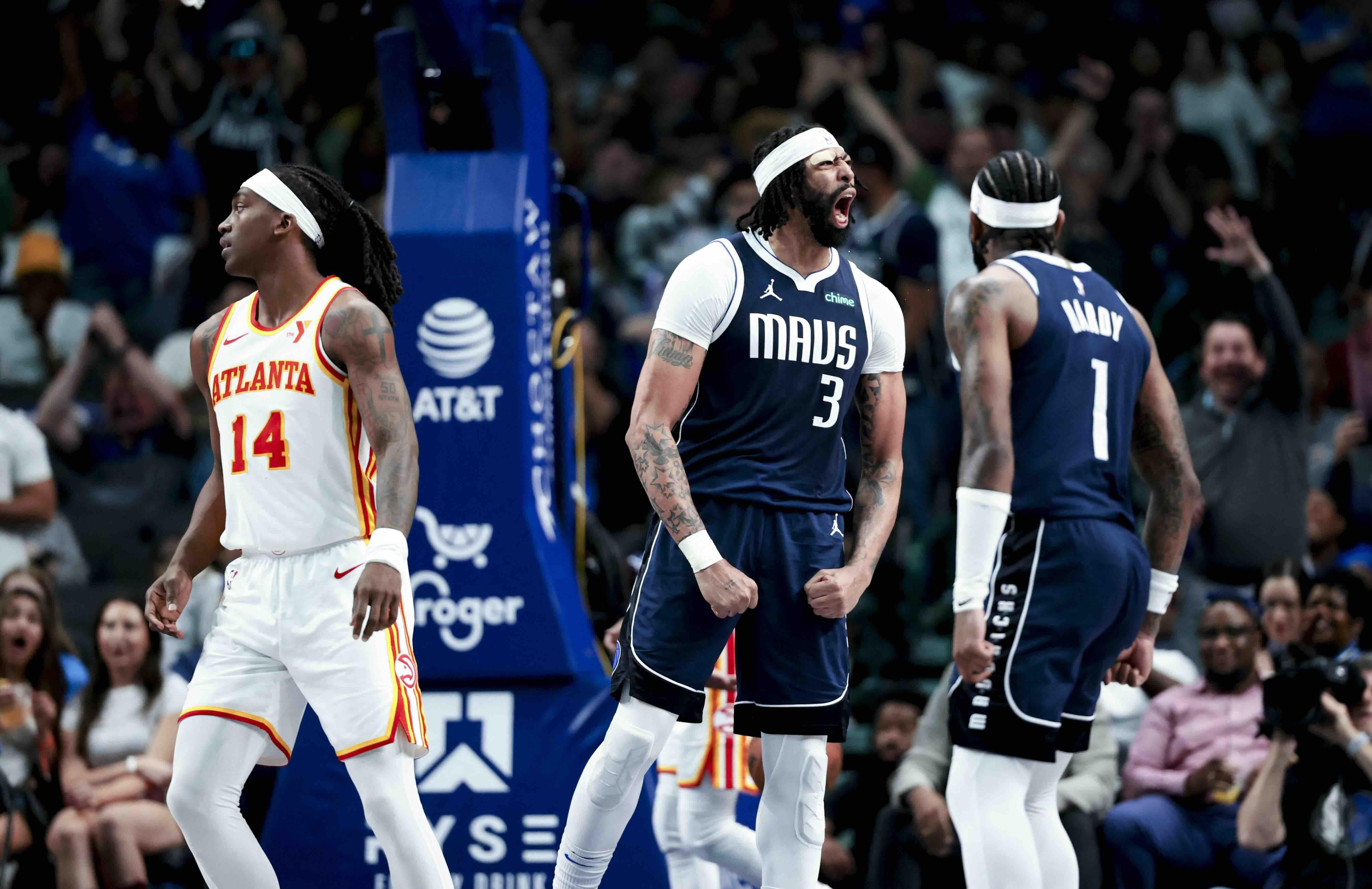 Anthony Davis' Clutch Shot Secures Mavericks' Narrow Victory Over Hawks