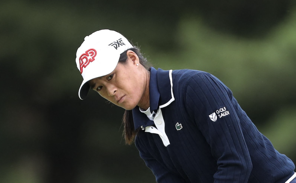 Celine Boutier Takes Share of Lead at Meijer LPGA Classic Amidst Challenging Conditions