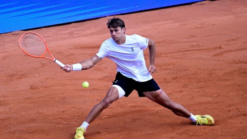 Flavio Cobolli Stages Remarkable Comeback to Reach Hamburg Final Against Rublev