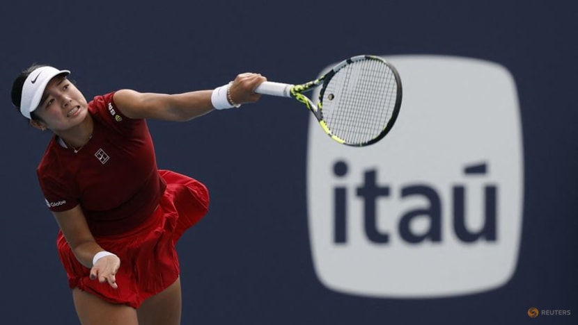 Filipino wildcard stuns Keys in Miami, Dimitrov into last 16