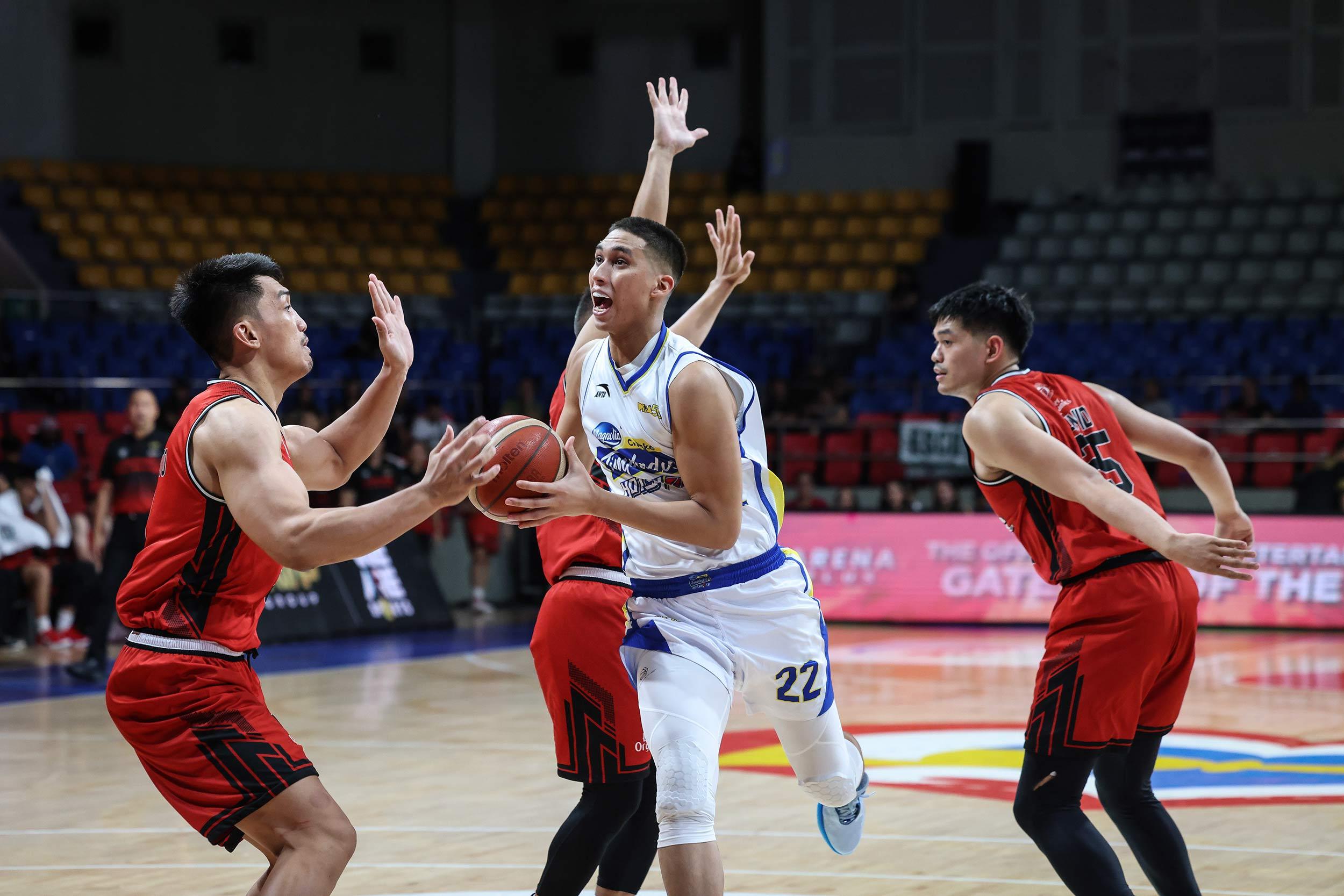 Magnolia Hotshots Crush Blackwater Bossing in PBA Philippine Cup Opener