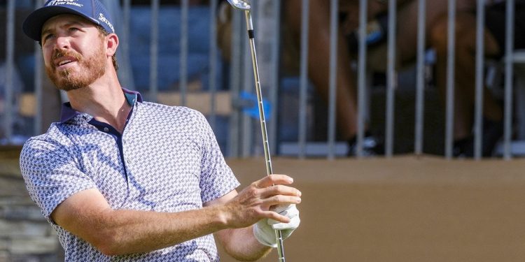 Sam Ryder's Stellar Performance at Texas Open: Leads with 21 Putts for 63
