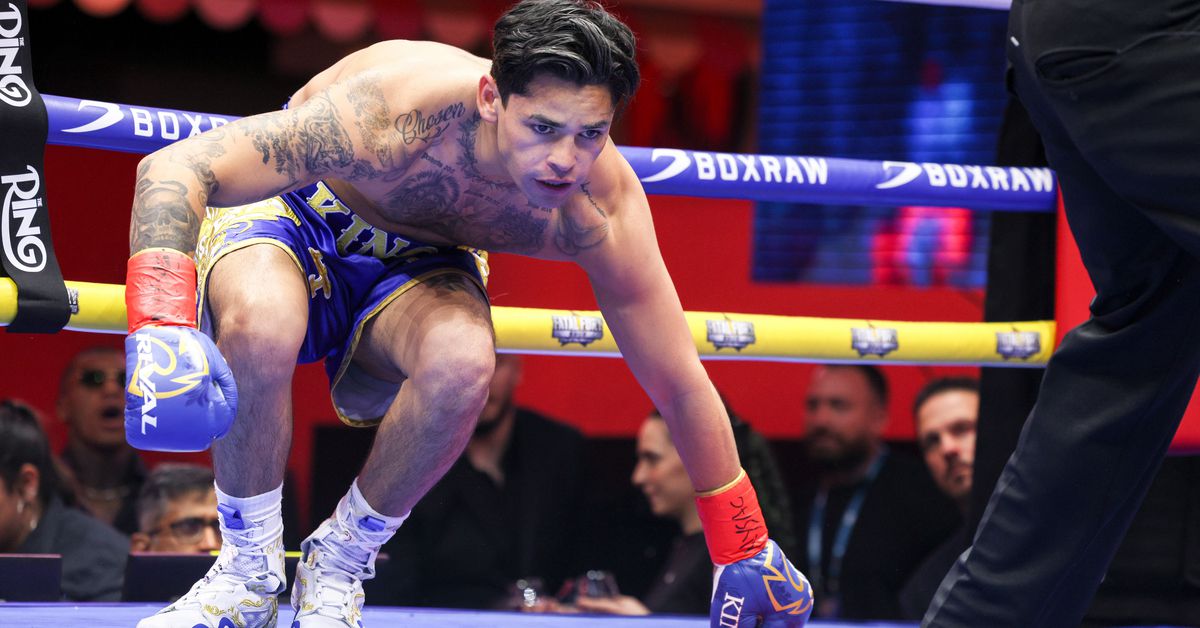 Rolly Romero and Teofimo Lopez Shine While Others Falter at Recent Boxing Event