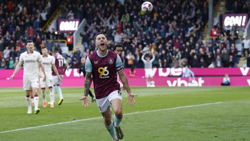Burnley and Leeds Secure Premier League Return with Stellar Performances