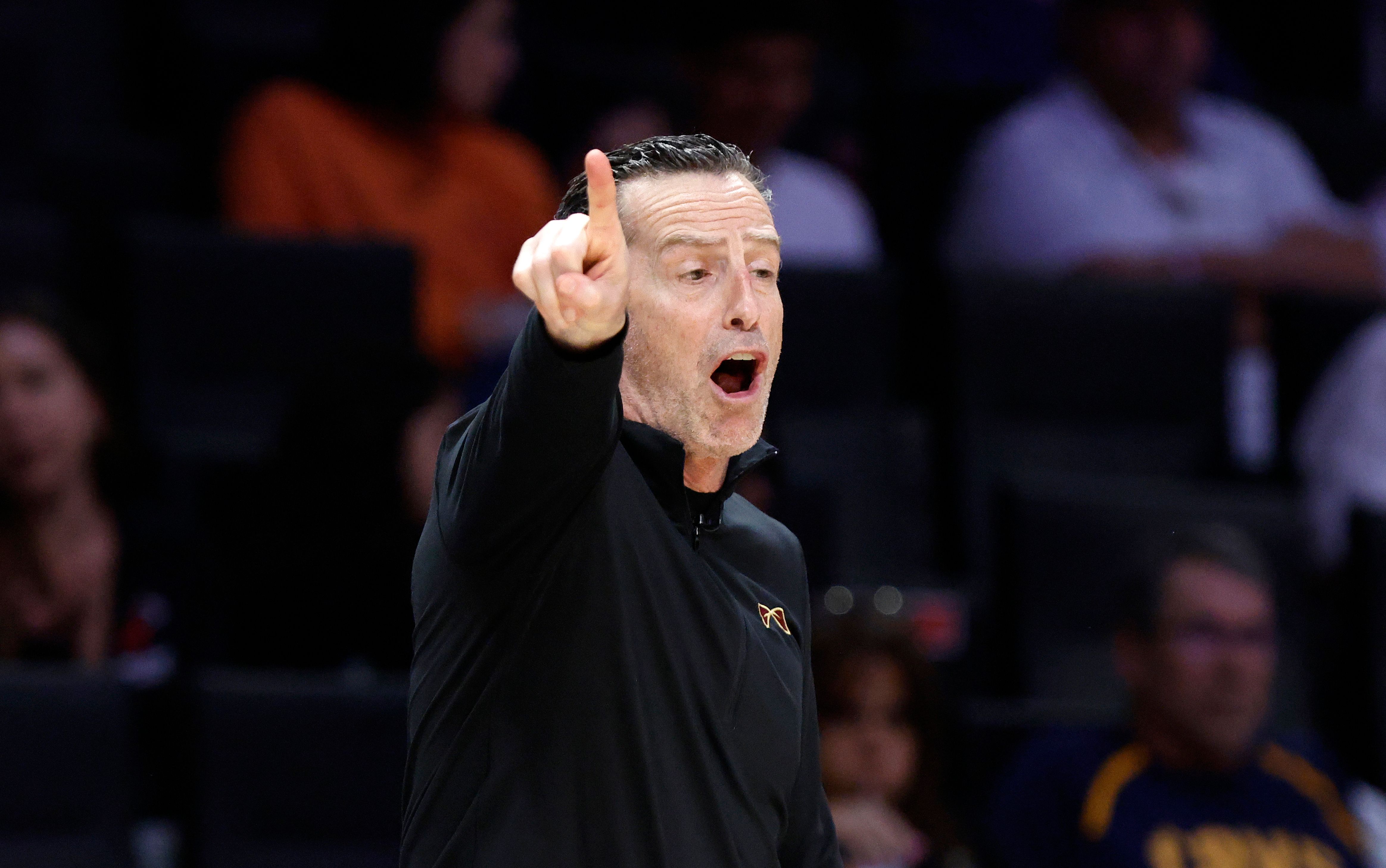 Kenny Atkinson Surpasses Bickerstaff and Udoka to Claim NBA Coach of the Year Award