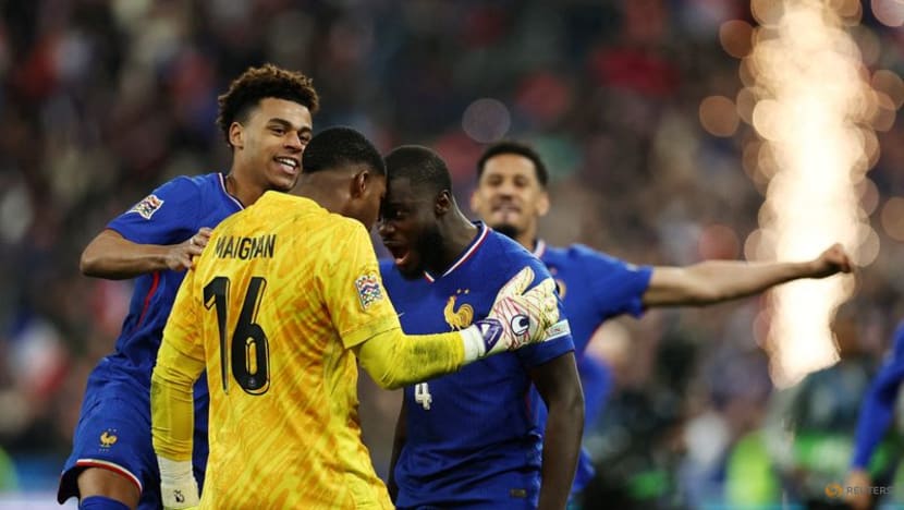 France see off Croatia on penalties to reach Final Four