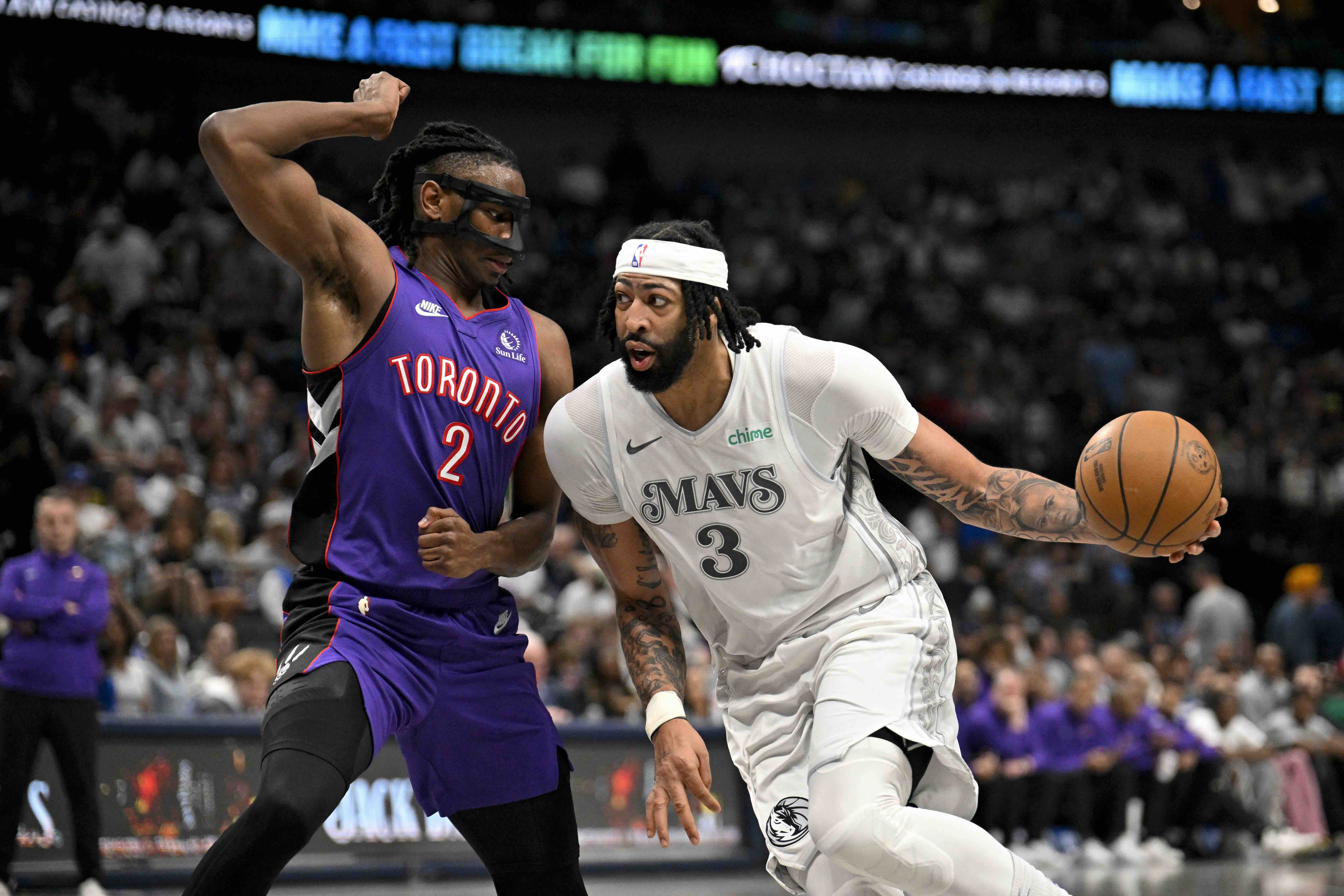 Anthony Davis Shines with Triple-Double as Mavericks Crush Raptors