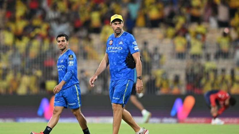 Chennai Super Kings' Top Order Woes Continue as Fleming Grapples with Team Balance