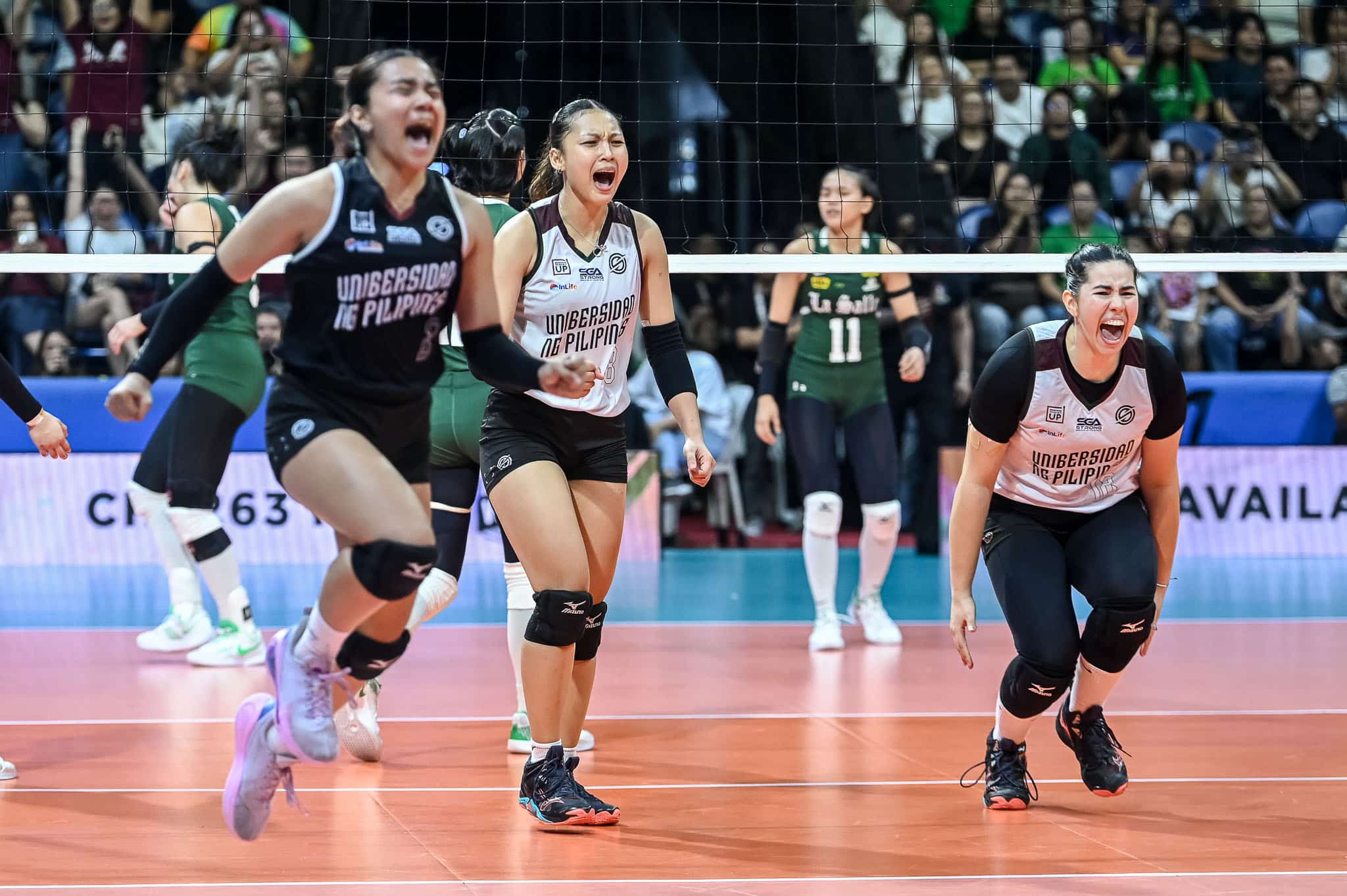 UP Fighting Maroons Stun La Salle, Keep UAAP Volleyball Final Four Dreams Alive
