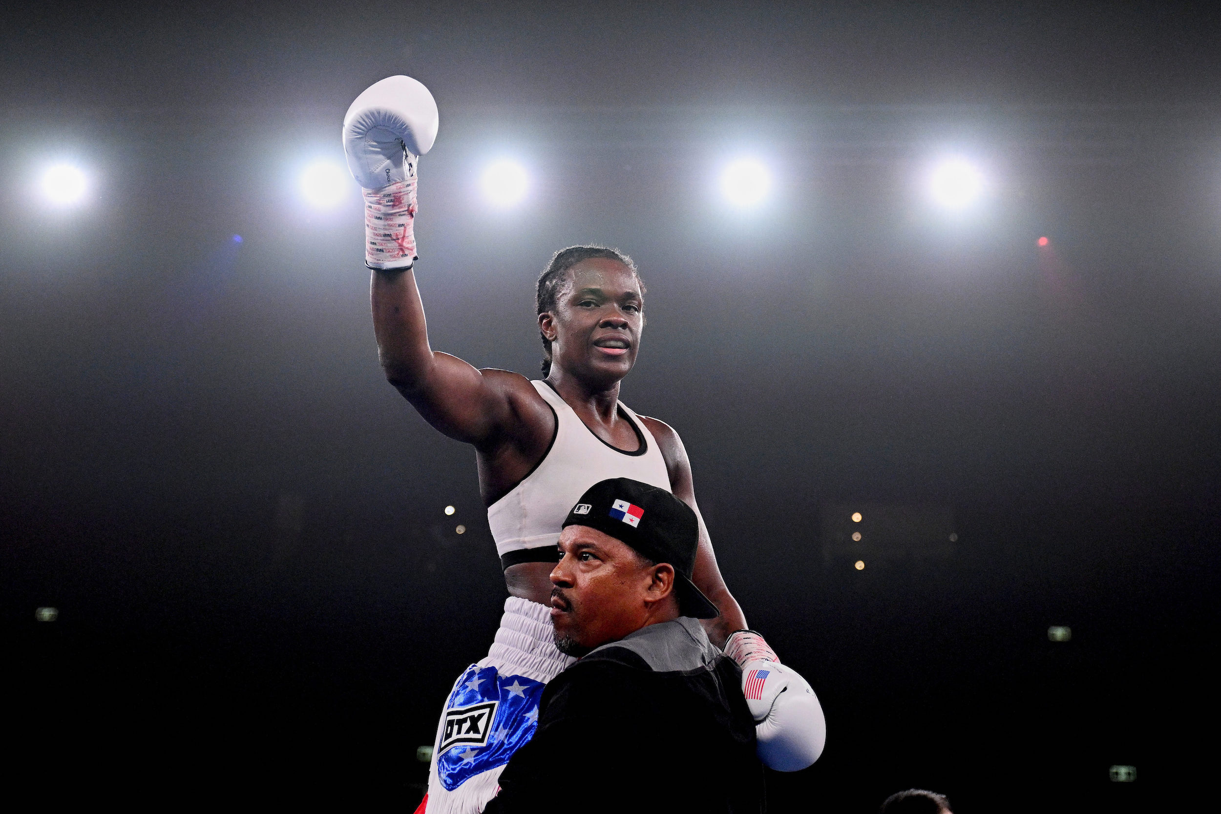 Ex-US police officer Tiara Brown upsets Skye Nicolson to win WBC belt