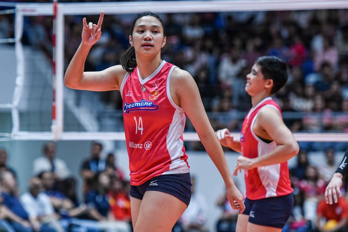 Creamline fends off Chery Tiggo, secures semis spot for 17th time