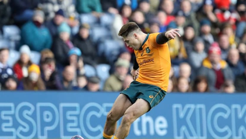 Joe Schmidt Considers Veteran James O'Connor for Wallabies' Flyhalf Role in Lions Series