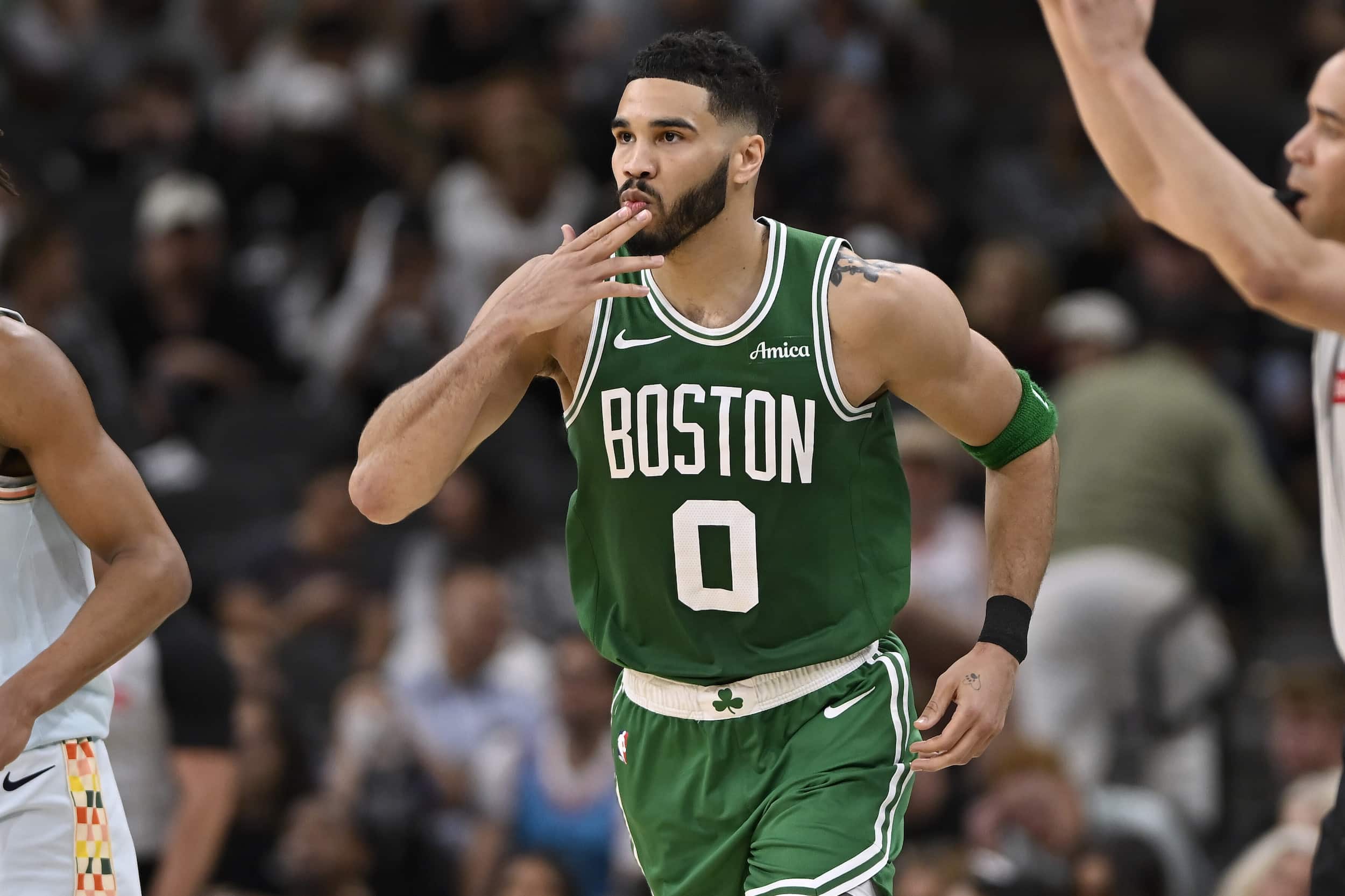NBA: Jayson Tatum, Celtics defeat Spurs for 8th straight win
