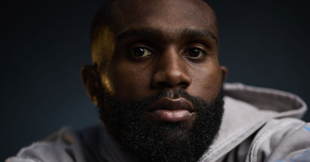Jaron 'Boots' Ennis Aims for Welterweight Glory Against Stanionis