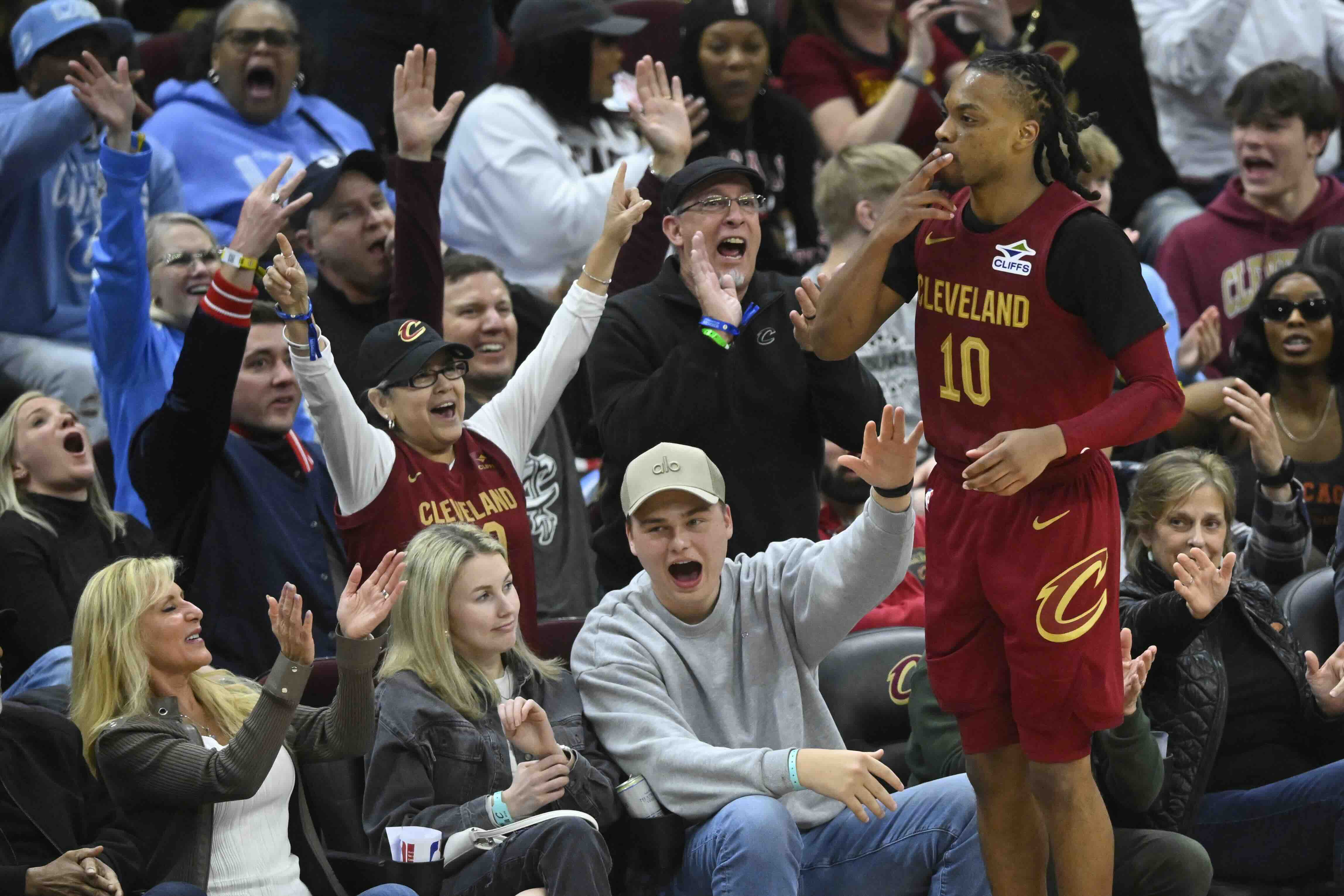 Cavaliers Dominate Bulls to Secure Eastern Conference Top Spot