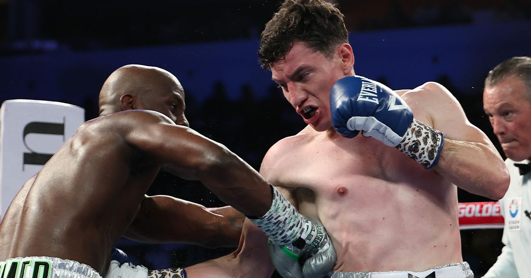 Zepeda edges Farmer in rematch, Collazo retains titles