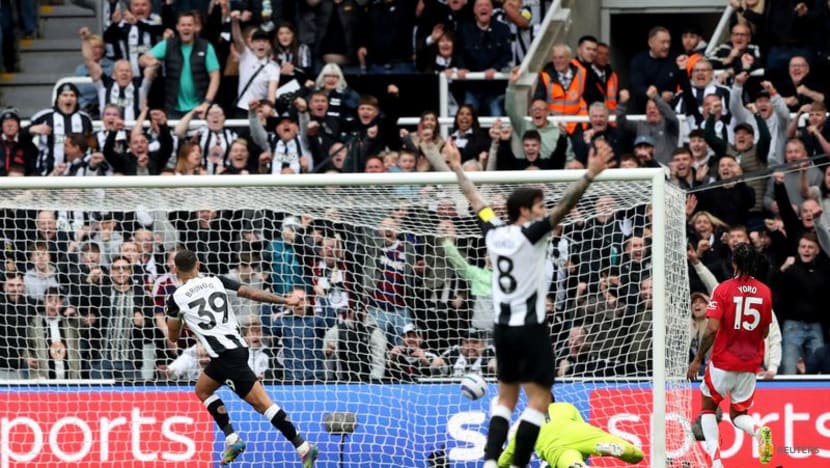 Newcastle Soars to Fourth After Dominant Victory Over Struggling Manchester United